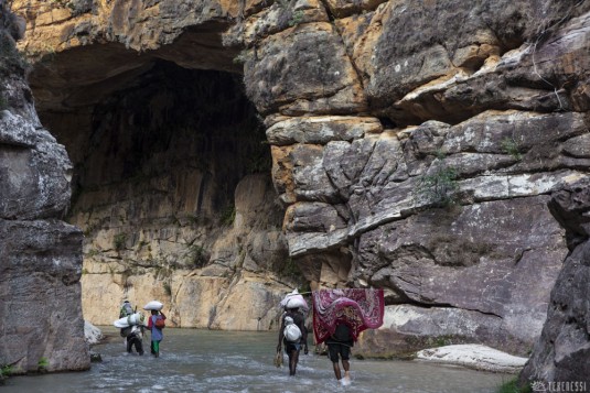 b38/makay.madagascar.trek.tekenessi.2.jpg