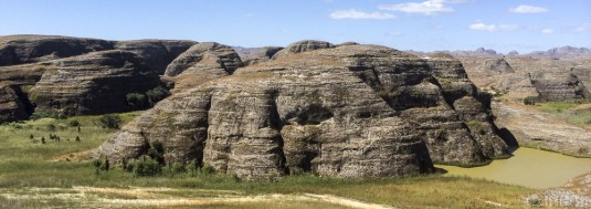 b65/makay.trek.madagascar.panoramique.iphone.5.jpg