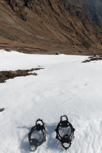 n355/ice.traction.crampons.4.jpg