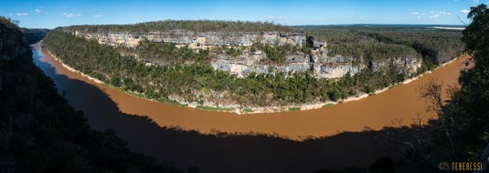 n539/tsingy.trek.madagascar.bemaraha.panoramique.7.jpg