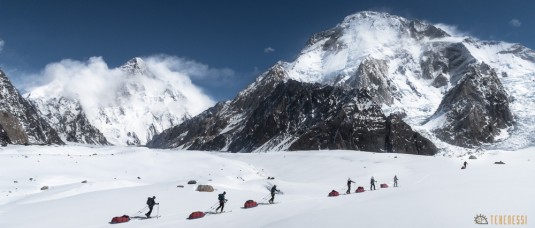 n579/pakistan.baltoro.ski.tour.k2.broad.peak.mitre.pulka.gasherbrum.26.jpg