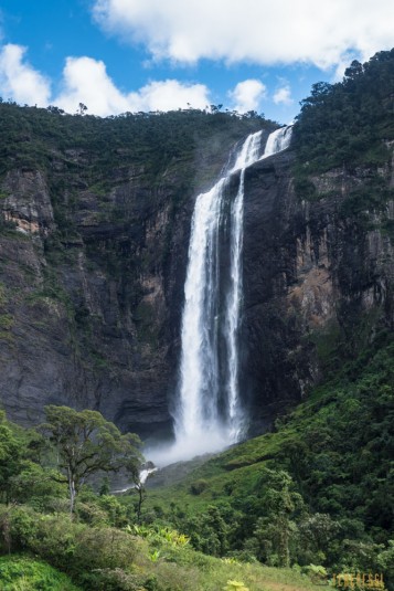 n663/Sakaleona.chutes.falls.Madagascar.trek.20.jpg