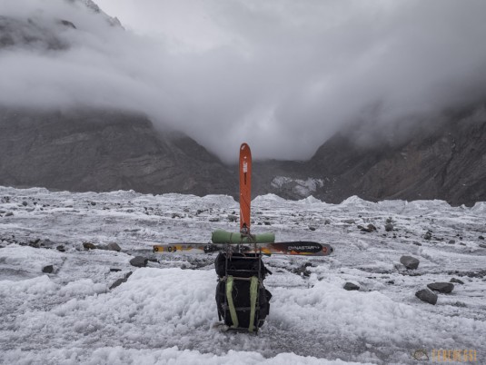 n742/Porteurs.Nepal.Pakistan.Shimshal.Hsipar.Snow.lake.7.jpg