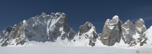 n745/Nepal.Pakistan.Shimshal.Hispar.Biafo.Snow.lake.11.jpg