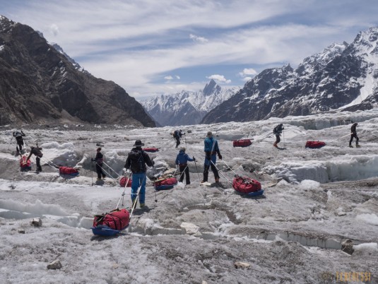 n745/Nepal.Pakistan.Shimshal.Hispar.Biafo.Snow.lake.18.jpg