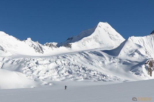 n814/Ski.Hindukush.Chiantar.glacier.Chitral.Borogil.Pakistan.7.jpg