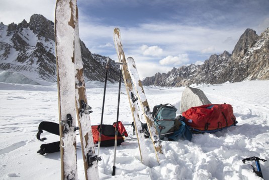 n908/Rabbit.on.the.Roof.Peter.Steltzner.Chamonix.Shimshal.Lukpe.la.Snow.lake.Biafo.Ski.expedition.3.jpg