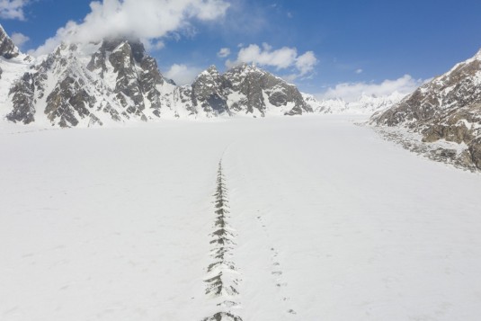 n915/Shimshal.Lukpe.la.Snow.lake.Biafo.Ski.expedition.28.jpg