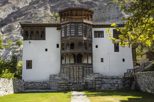 n912/Serena.Palace.Khaplu.1.jpg