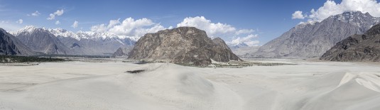 n912/Skardu.dune.Katpana.baltoro.Pakistan.1.jpg